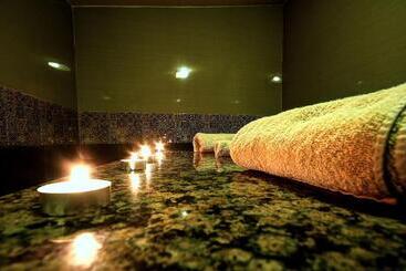 Africana Hotel & Spa