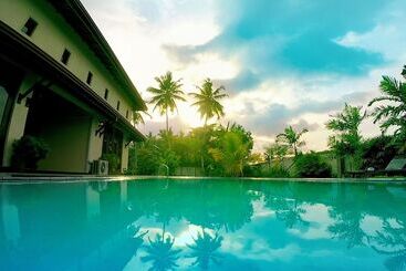 호텔 Airport Villa