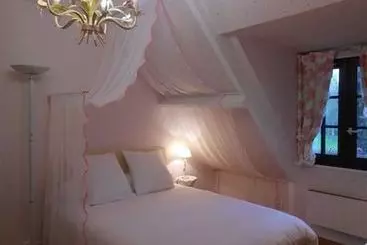 Отель Aux Marguerites