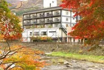 Shiobara Onsen Ryokan Kamiaizuya