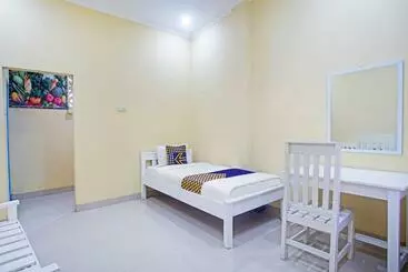 Spot On 91306 Bae Homestay Syariah