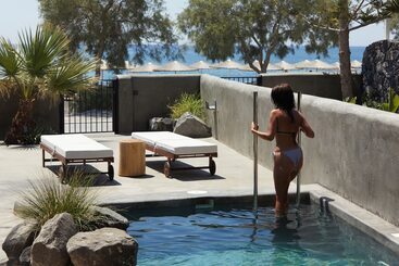 בית מלון כפרי Oscar Beachfront Suites   Adults Only