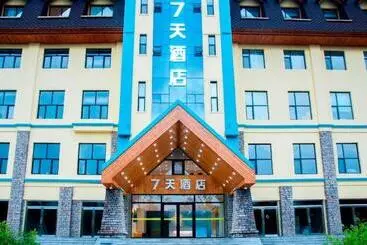 Hotelli 7 Days Inn Changbai Mountain Beipo