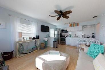 Hotell Bay View Inn 202