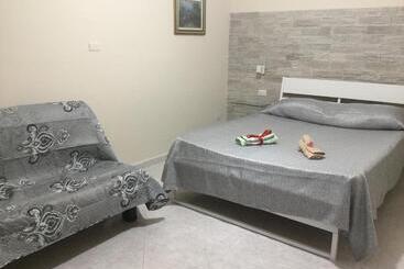 Bed and Breakfast Maria S Home