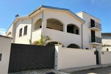 Pensjonat Villa Bianca Bb E Apartments