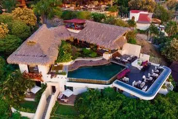 Tentaciones Hotel & Lounge Pool Adults Only