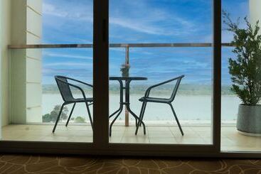 St Hotel Wattay Airport