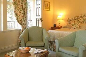 Hotel Ballathie Sportsmans Lodge