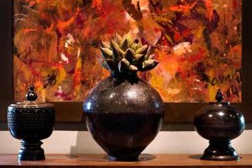 هتل Sokkhak Boutique Resort & Spa