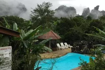 Khao Sok Morning Mist Resort