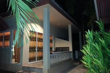 פנסיון Baan Bamboo Resort