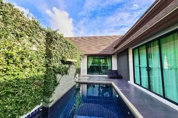 The Kiri Villas Resort