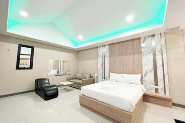 ホテル โรงแรมในฝัน