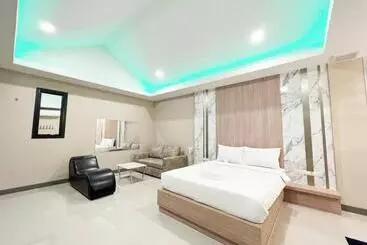 Hotelli โรงแรมในฝัน