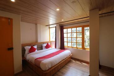 Hotell Oyo Flagship 81132  Beas Regency