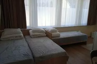 Belvárosi Otthon Eger Munkásszálló