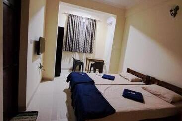 Huoneistohotelli D Souza S Guest House