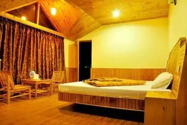 ホテル The Cedar Cottages Manali