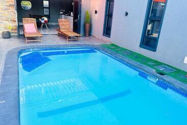 پانسیون Signature Boutique Guesthouse