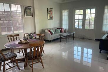 Panzió บ้านเสาวภา Baan Saowapa