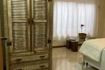 ユースホステル Pousada. Espatódea