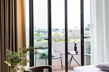 ホテル Domaine Reine Margot Paris   Issy Mgallery Collection