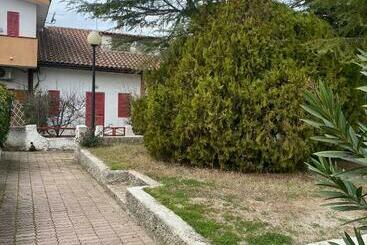 Lägenhetshotell Parco Dei Principi