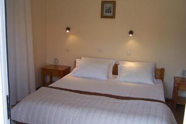 בית מלון כפרי Karin & Nikos