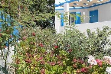 בית מלון כפרי Livanios Studios