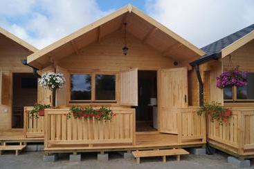 בקתות Mini Kemping Laguna