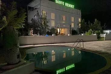 Hotel Flagship Sanvi Resort