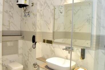 Hotel Anantvilas Shimla Hills