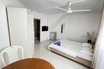 پانسیون Sun & Shine Holiday Resort