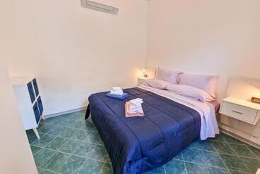 公寓式酒店  Ashur310 Residence Mondello