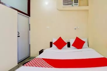 هتل Oyo Relax Inn