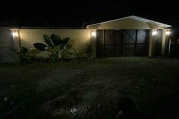 Отель M R Hostele Wellness