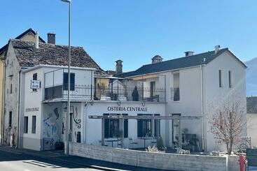 ユースホステル Osteria Centrale B&b