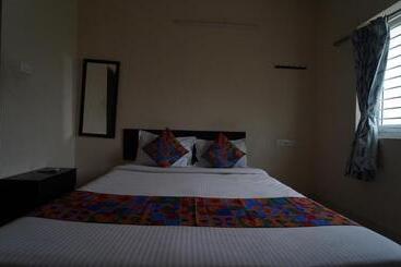 Hotel Vangal Nest Peelamedu Psg Stay