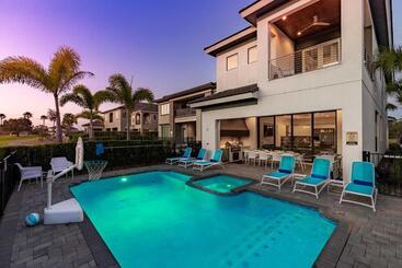 Villatel At Reunion Resort