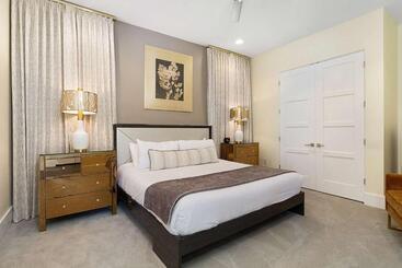 Villatel At Reunion Resort