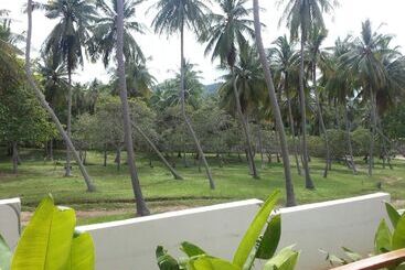 آپارتمانهای توریستها Choeng Mon Gardens