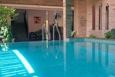 בית מלון כפרי Ice Kamalabeach