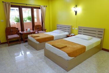 Hotel Karon Village