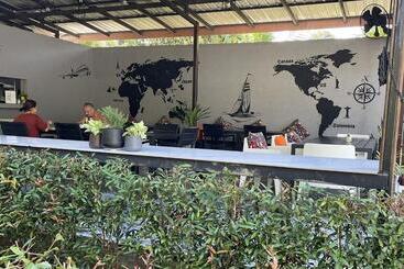 هتل The Fong Krabi Resort