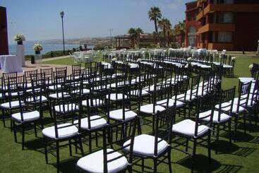 Puerto Nuevo Baja Hotel & Villas