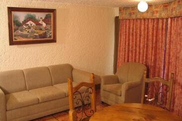 Puerto Nuevo Baja Hotel & Villas