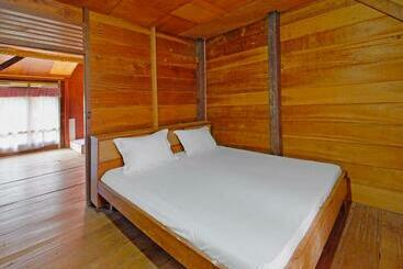 Отель Oyo Homes 91167 Tatto Bara Homestay