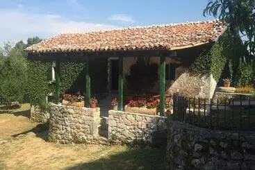 Herberge Old House Nilovic