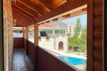 Hostel Vila Livio   Guest House Rreshen Mirdite